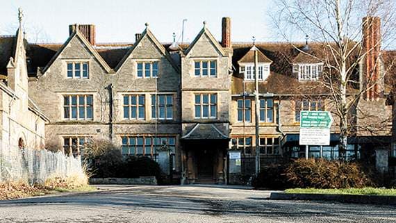 hundreds-rally-for-fight-to-save-gwernyfed-high-school-brecon-radnor