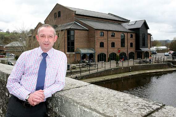 Theatre stages search for panto season charity partner