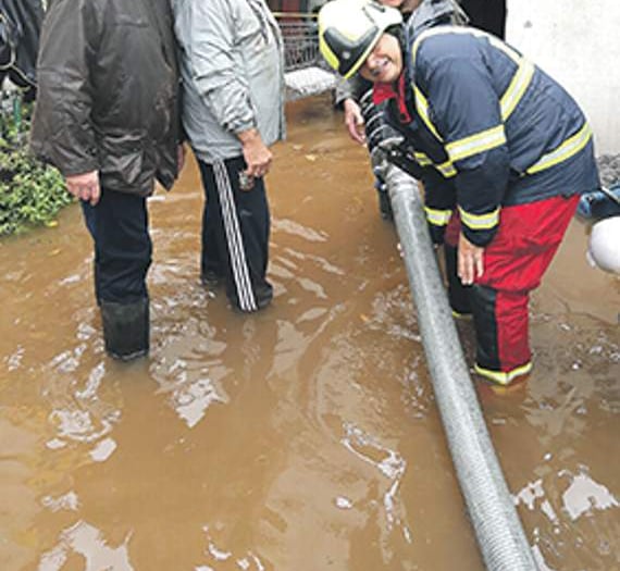 Meeting in Crickhowell to discuss Storm Callum flood response