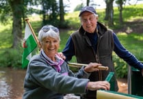 Rugby legend rounds off Welsh adventure with Beacons visit
