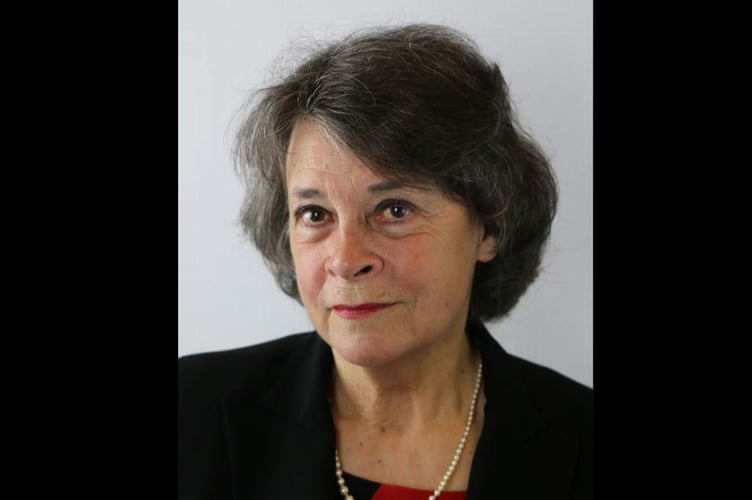 Rosemarie Harris