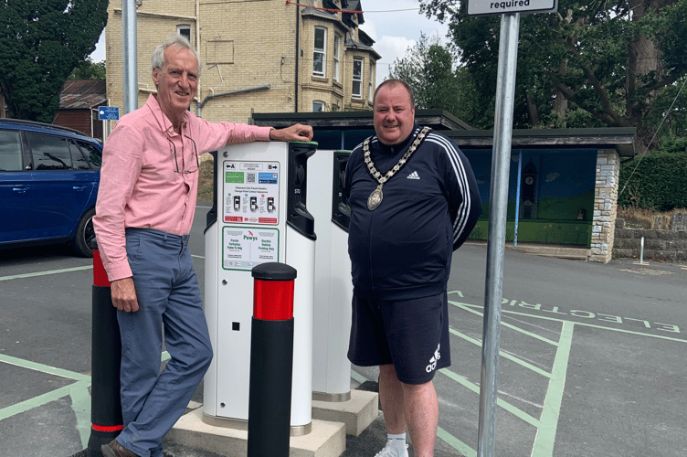Electric charging points in Rhayader