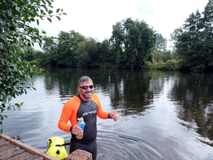 Swimmer Ian takes on the Usk for charity