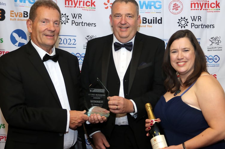 Powys Business Awards 2022.
Micro Business Award (fewer than 10 employees) winners, PM Training and Assessing Ltd, Crickhowell.
Picture by Phil Blagg Photography.
PB103-2022