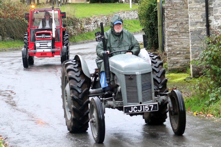 Octogenarian Tom Mason braving the weather