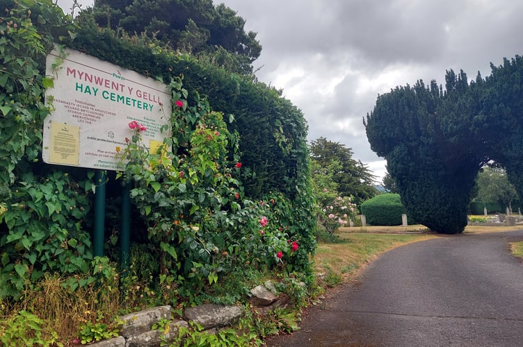 Hay-on-Wye Cemetery outside