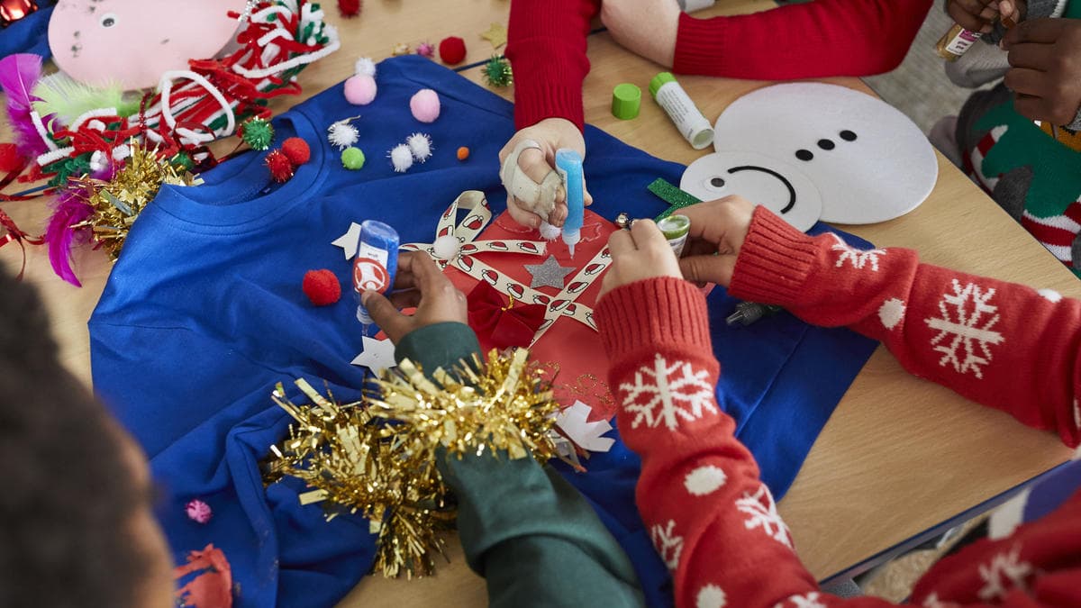 Children get creative for this year’s Christmas jumper day brecon