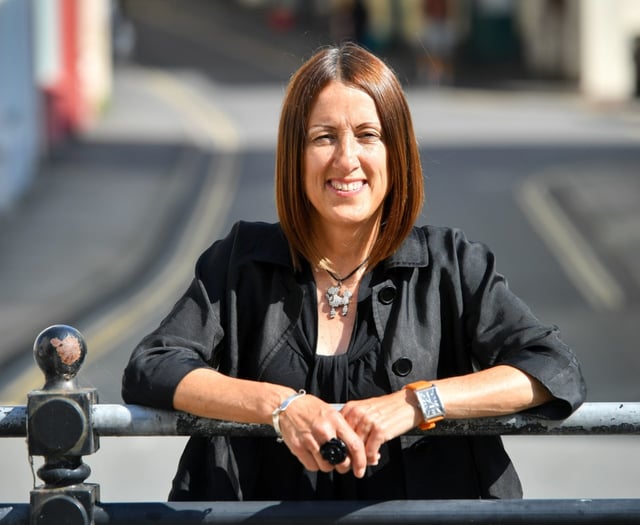 Jane Dodds stands up for health services in Crickhowell
