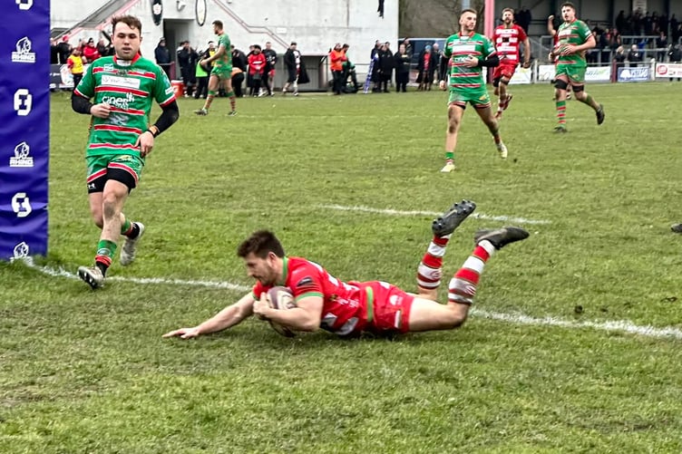 Lee Rees - Llandovery