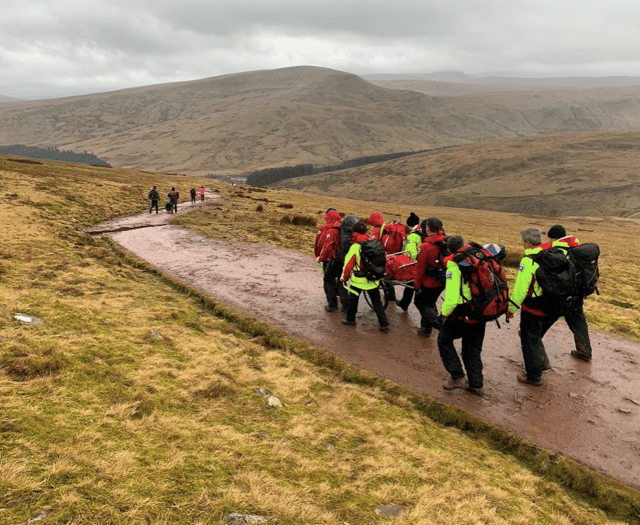 Brecon Mountain Rescue Team locate missing walkers in Elan Valley