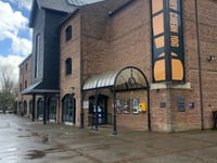 Majestic madness: British monarchy history at Theatr B