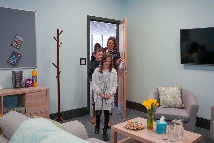 The Davies family see the room for the first time