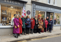 VIDEO: Purple Plaque unveiled for Brecon’s pioneering woman doctor