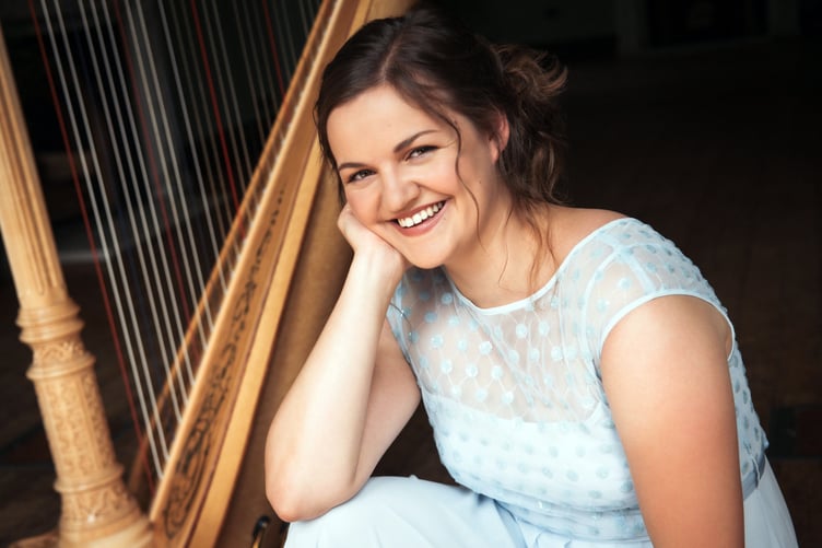 Emily Harris harpist
