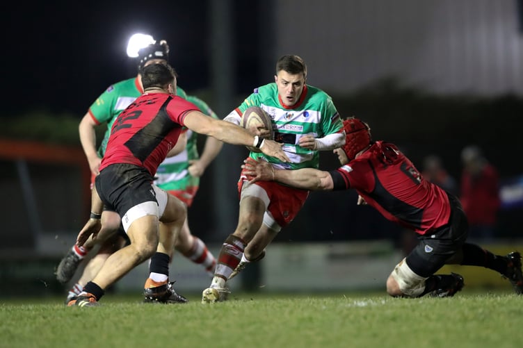 2022-23 WRU Indigo Premiership
02.03.23 Llandovery v Cardiff
Ioan Hughes breaks two Cardiff tacklers