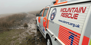 Walker suffers from Hypothermia in Brecon Beacons