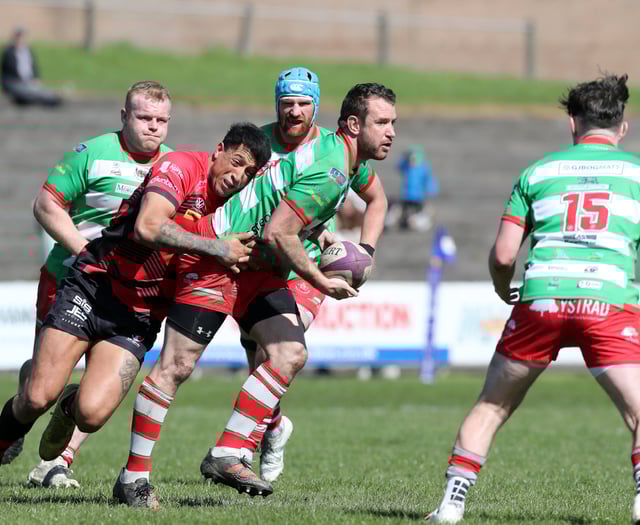 Drovers stay top with impressive seven-try win