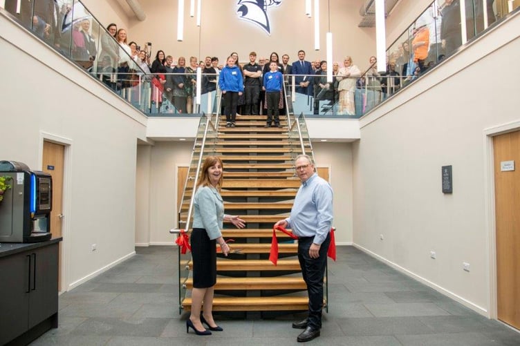 Lesley Griffiths cutting the ribbon to open the new Radnor Hills facilities