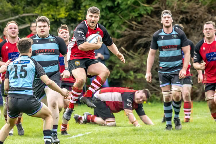 Brecon v Newbridge