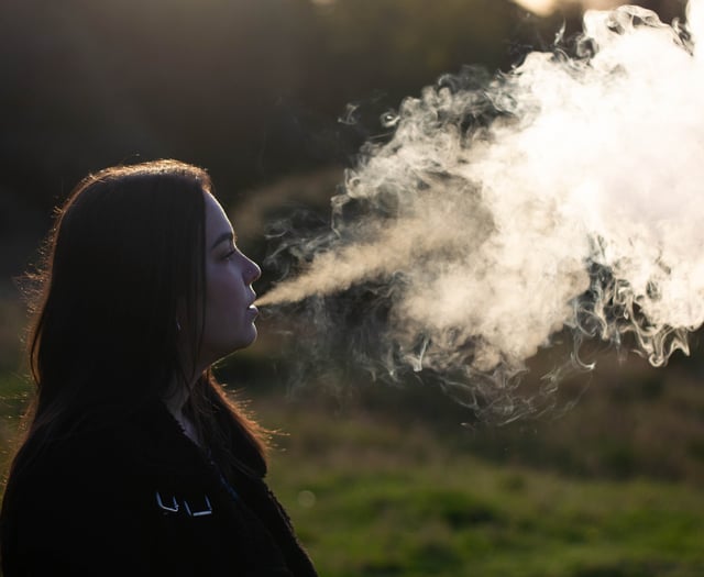 Major trust gap in vaping amongst smokers in Wales according to a new report.
