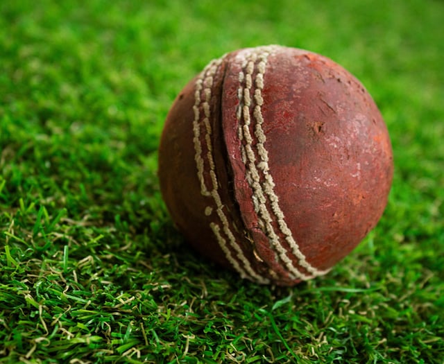 Builth Wells edge closer to title with two-wicket victory