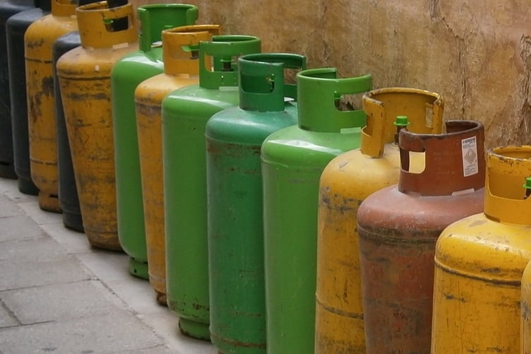 Gas cylinders