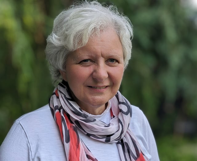 Mid Wales tourism chief Val awarded an MBE in King’s birthday honours