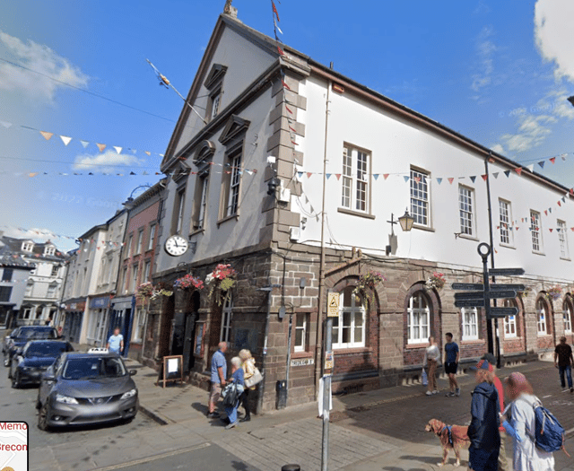 Brecon Town Council seeks second Community Youth Representative