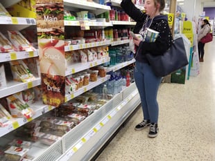 Welsh Government to push ahead with plans to ban unhealthy meal deals
