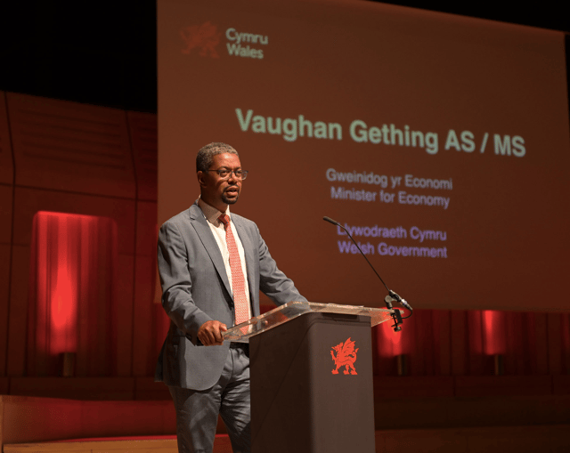 Businesses central to Net Zero Wales ambitions says Economy Minister