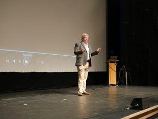 Simon Weston speaks at Brecon mental health conference 