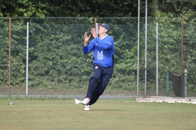 Brecon Cricket Club - Chris Davenport about to take a catch in the deep