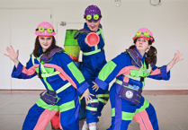 Theatr Brycheiniog and Green Man Festival to host frog-tastic show!