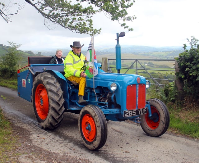 Nantmel Tractor Run defies forecast to raise charity funds