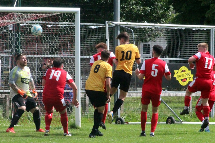 Builth Wells vs Knighton Town