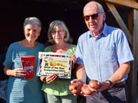Builth Wells Committee raises hundreds from potato growing competition