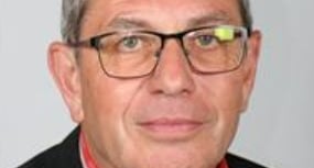 Calls for meeting reports to be published in a more 'timely manner'