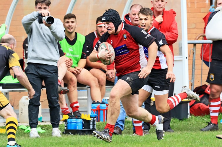 MOUNTAIN ASH ATHLETIC  14 - BRECON ATHLETIC 46