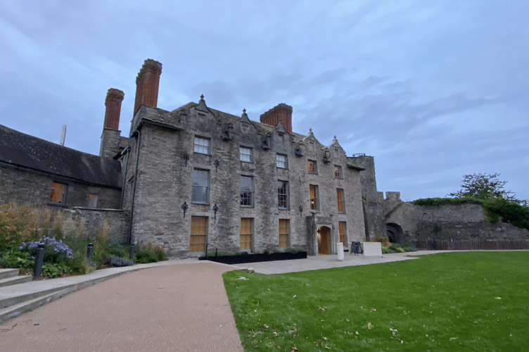 Hay Castle refugee art exhibition