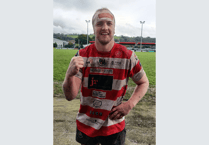 Llandovery return to top of Premiership with six-try stroll