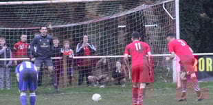 Evans' stoppage time penalty seals dramatic win for Brecon Corries