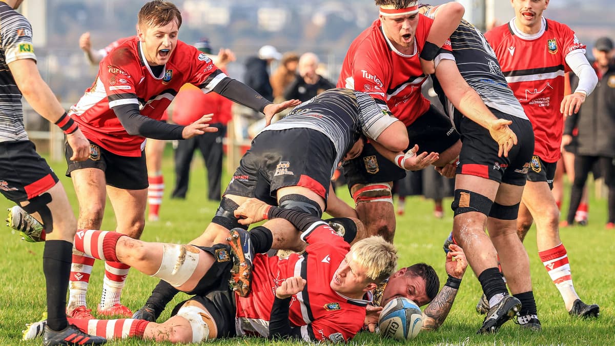 Brecon battle to win in Bonymaen cup clash | brecon-radnor.co.uk