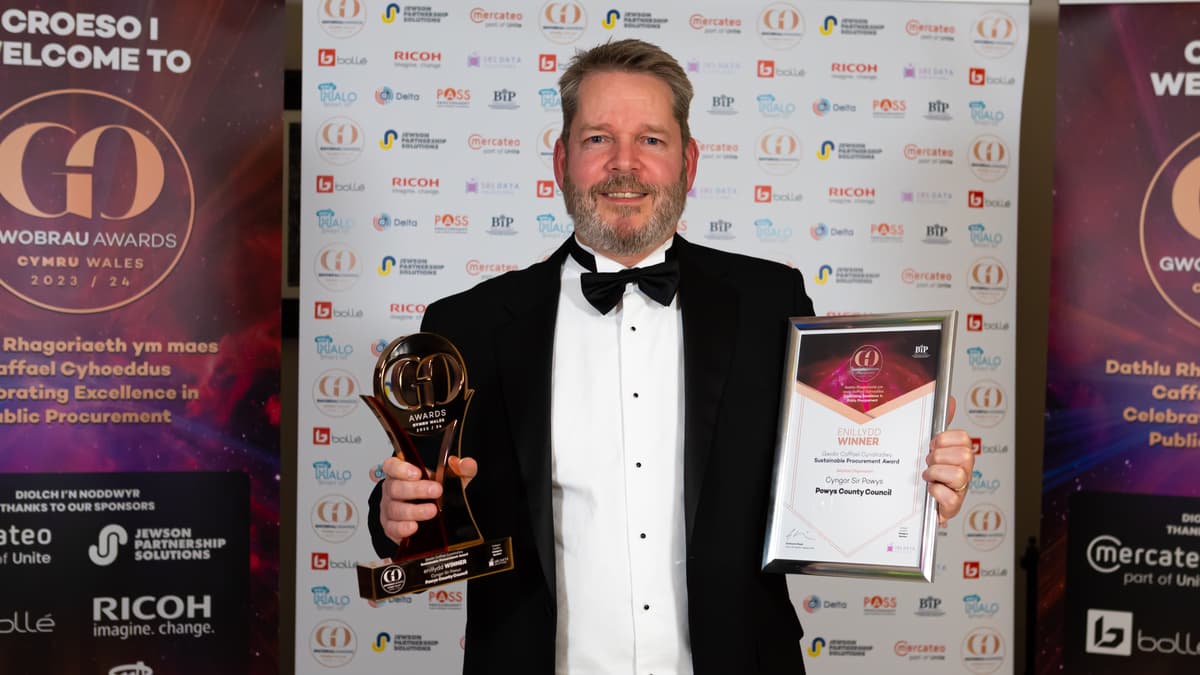 Powys County Council procurement team wins award for cutting carbon ...