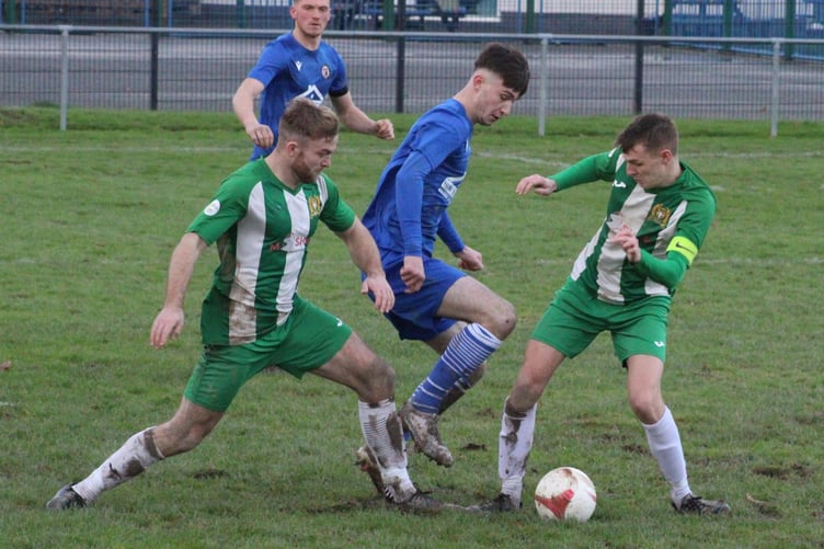 Radnor Valley v Llanrhaeadr