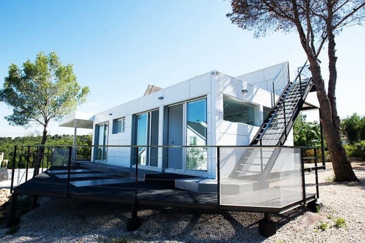 A pre-fabricated modular living unit