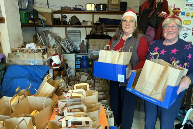 Black Mountains Lions spread festive cheer with gift deliveries