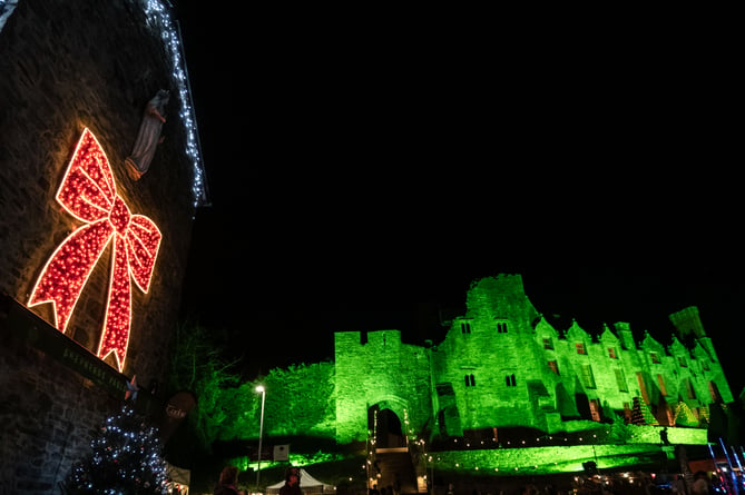 Hay-on-wye Christmas lights