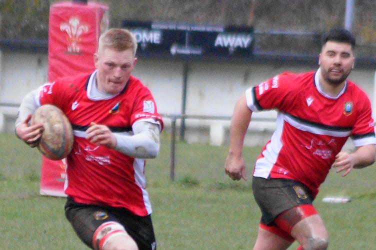 Osian Davies with one of his many carries