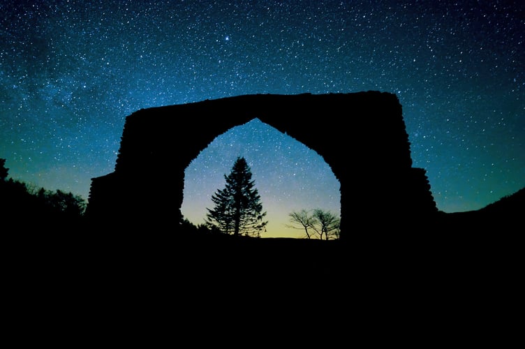 Y Bwa The Arch Dafydd Wyn Morgan