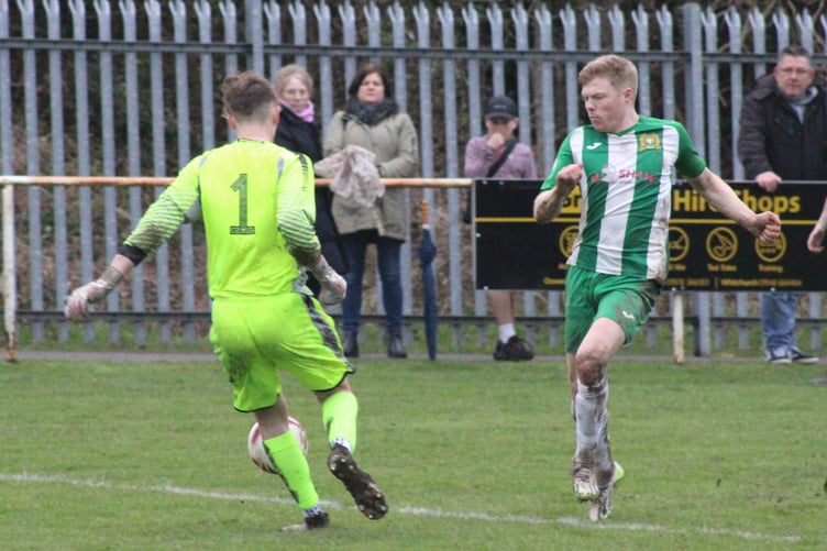 Radnor Valley v Penycae